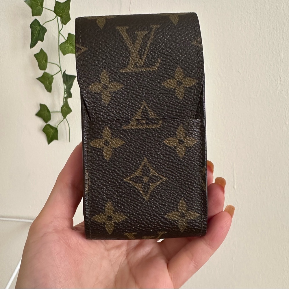 Authentic Louis Vuitton monogram cigarette holder case.